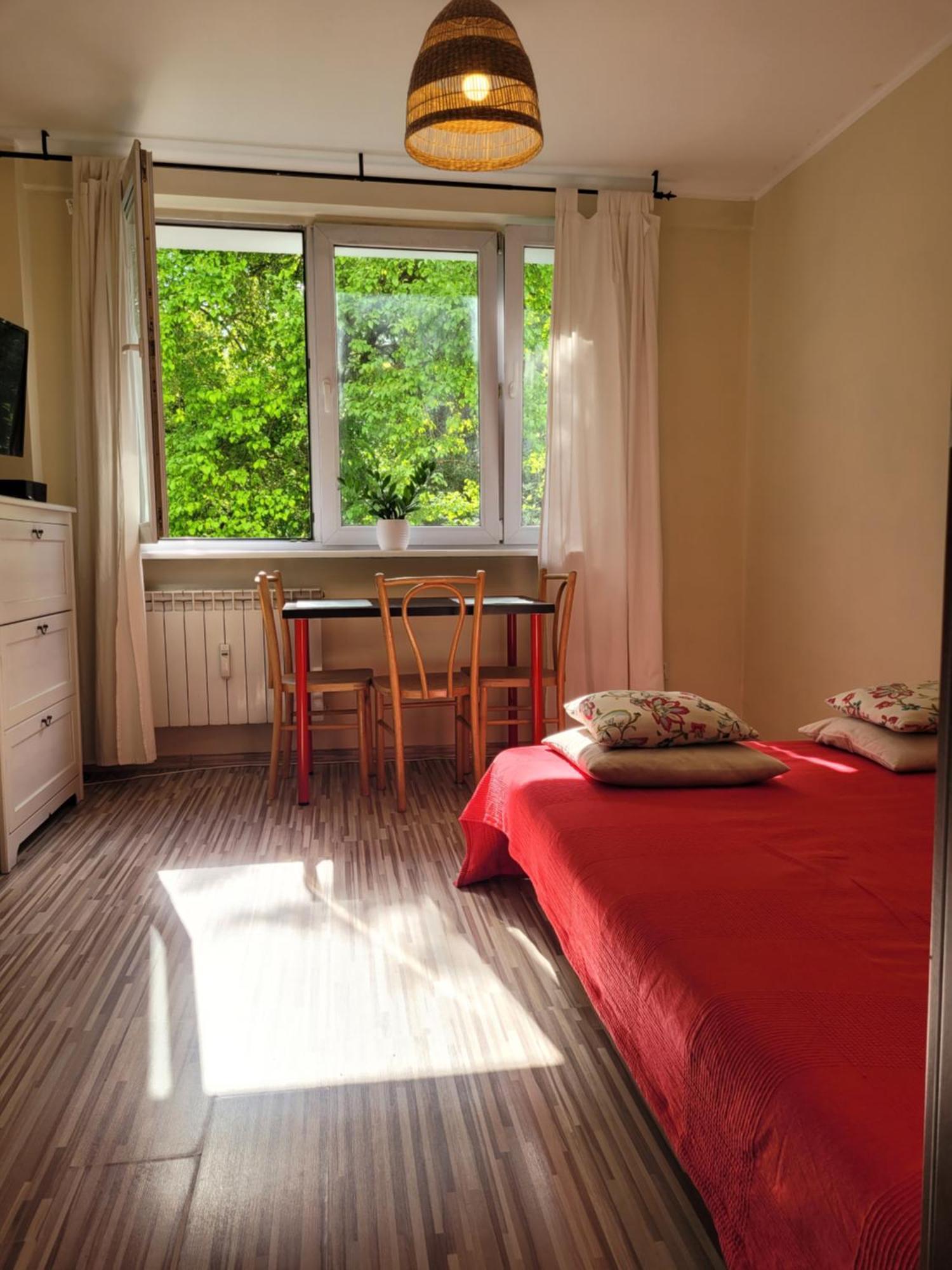 ורשה Sunny And Lovely Apartment. Near Chopin Airport! מראה חיצוני תמונה