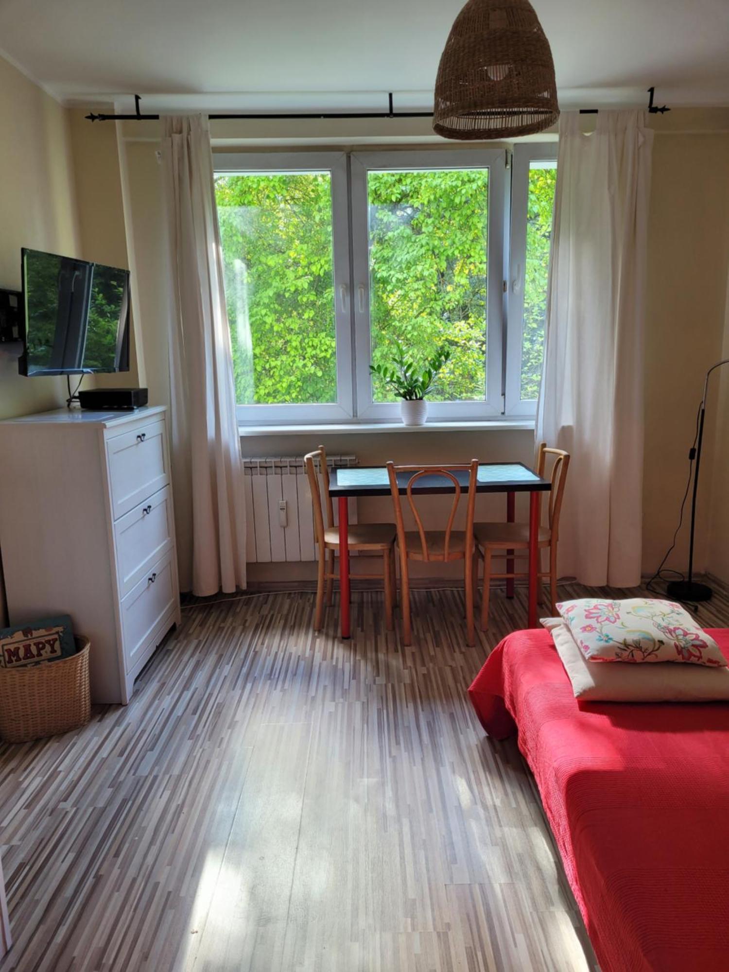 ורשה Sunny And Lovely Apartment. Near Chopin Airport! מראה חיצוני תמונה