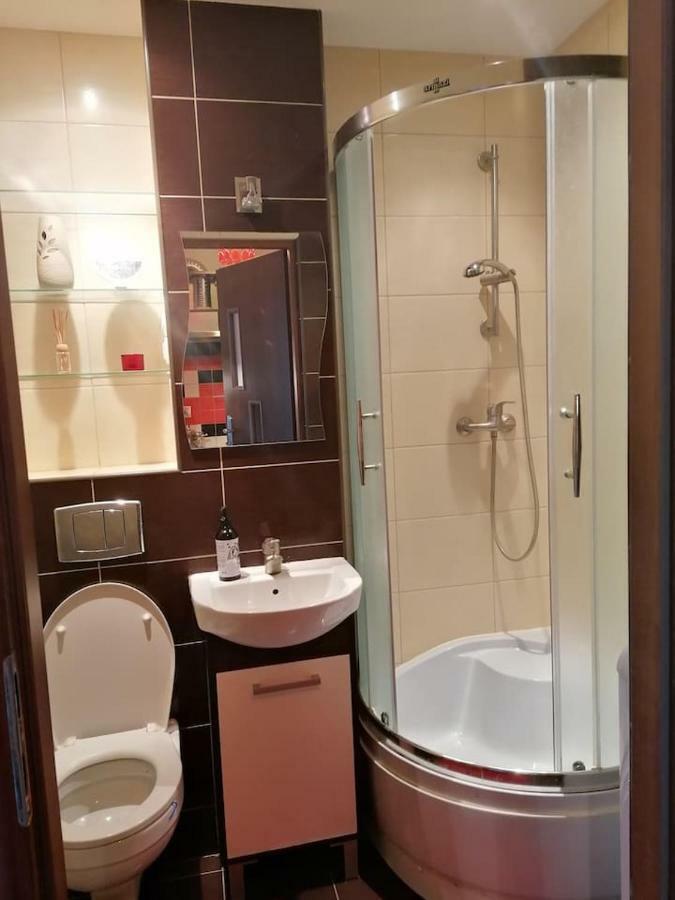 ורשה Sunny And Lovely Apartment. Near Chopin Airport! מראה חיצוני תמונה