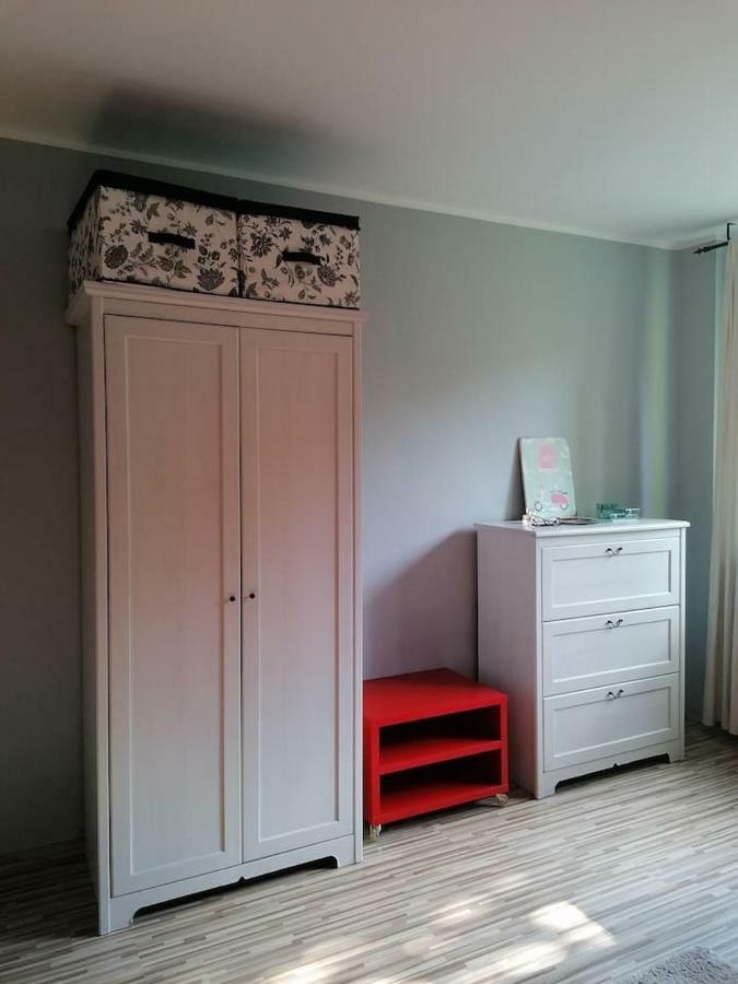 ורשה Sunny And Lovely Apartment. Near Chopin Airport! מראה חיצוני תמונה